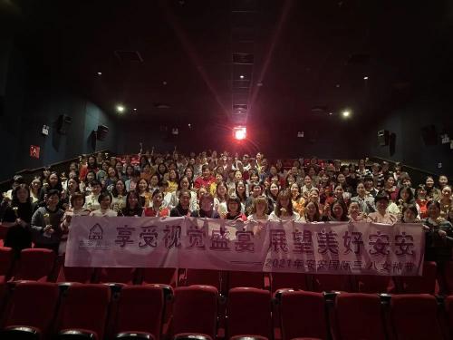 Enjoy a visual feast during the Goddess Festival and look forward to a beautiful and peaceful future